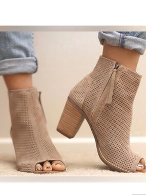 TOMS MAJORCA PEEP TOE SUEDE PERFORATED BOOTIE NWOT